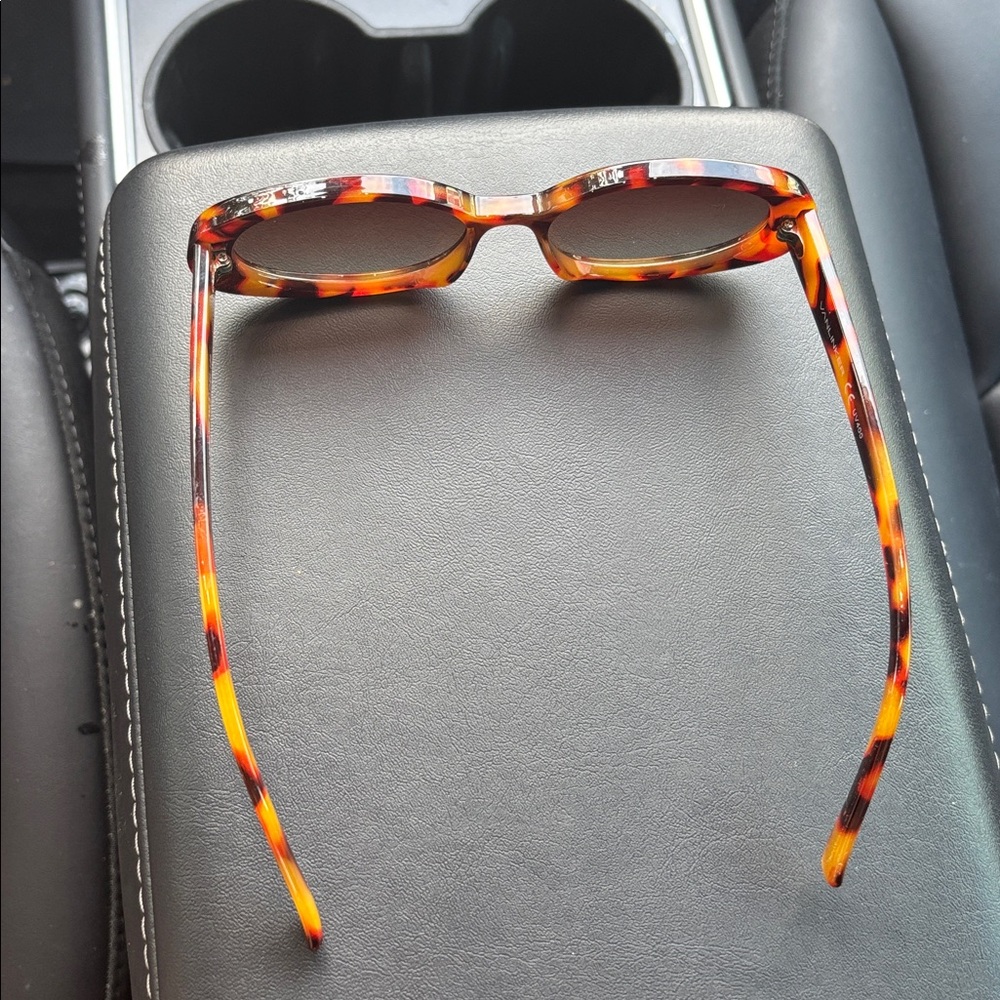 VanLinker Tortoise Shell Oval Sunglasses small mi… - image 5